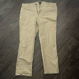 🚫SOLD🚫EUC Gap Men’s Lived-In Tapered Khaki Pants Slacks